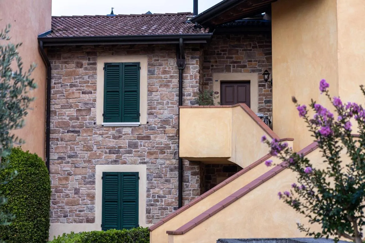 Residence Anelito Peschiera del Garda 0*,  Italy