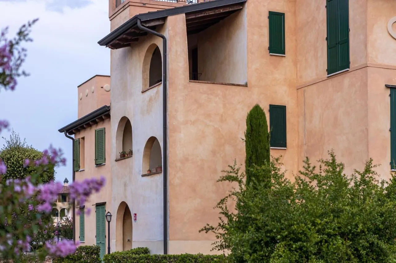 Apartment Residence Anelito Peschiera del Garda Italy